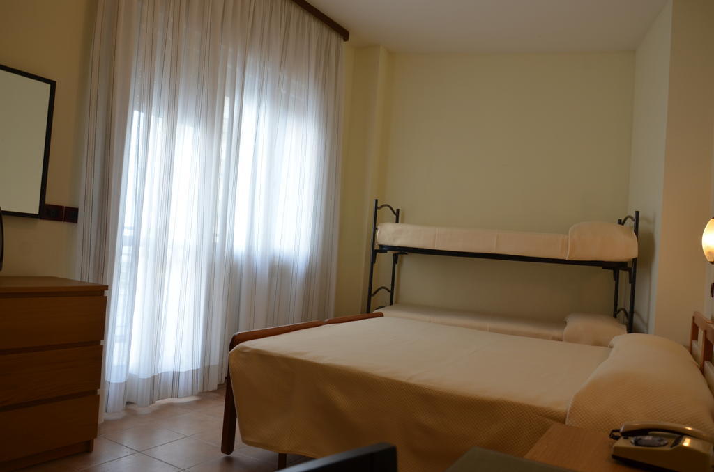 Hotel Mirage ميلانو ماريتيما المظهر الخارجي الصورة