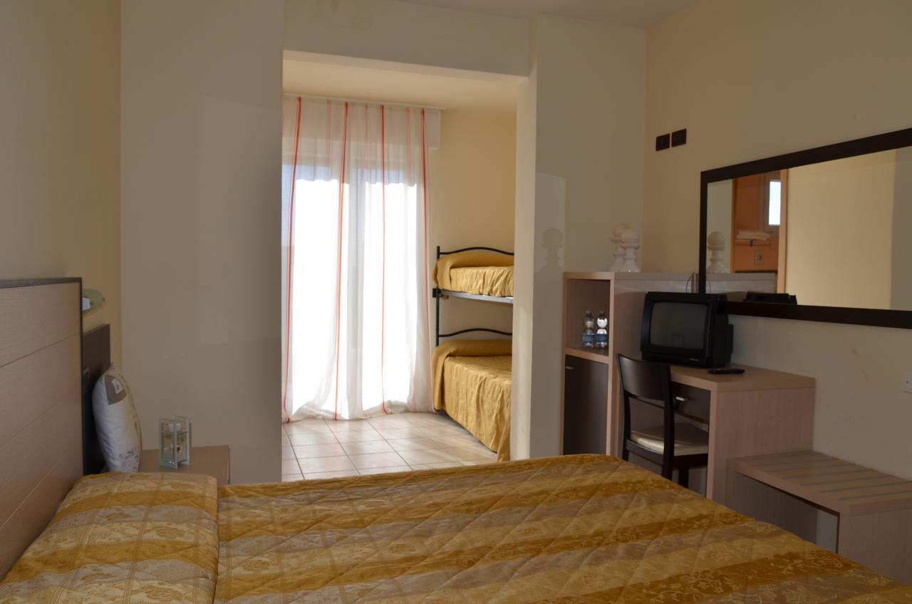 Hotel Mirage ميلانو ماريتيما المظهر الخارجي الصورة